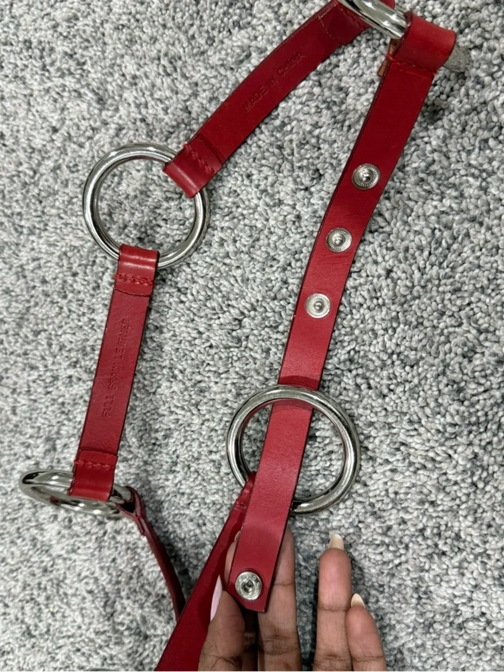 Guess Full Grain Leather .5 “ 5 Silver O-Rings Red Belt Hangs Around Hip Boho S
